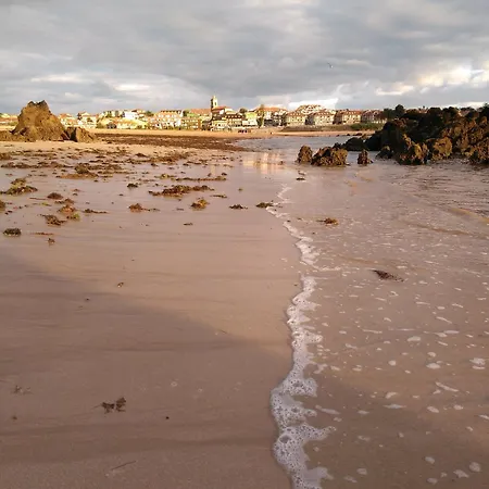 维阿得罗酒店 4*